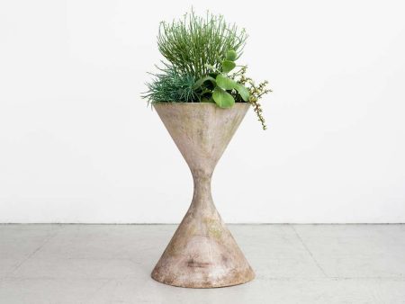 Willy Guhl Hourglass Planter - 36  Online Hot Sale