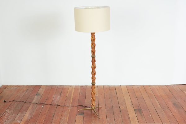 1940 s Italian Spiral Wood Floor lamp For Sale